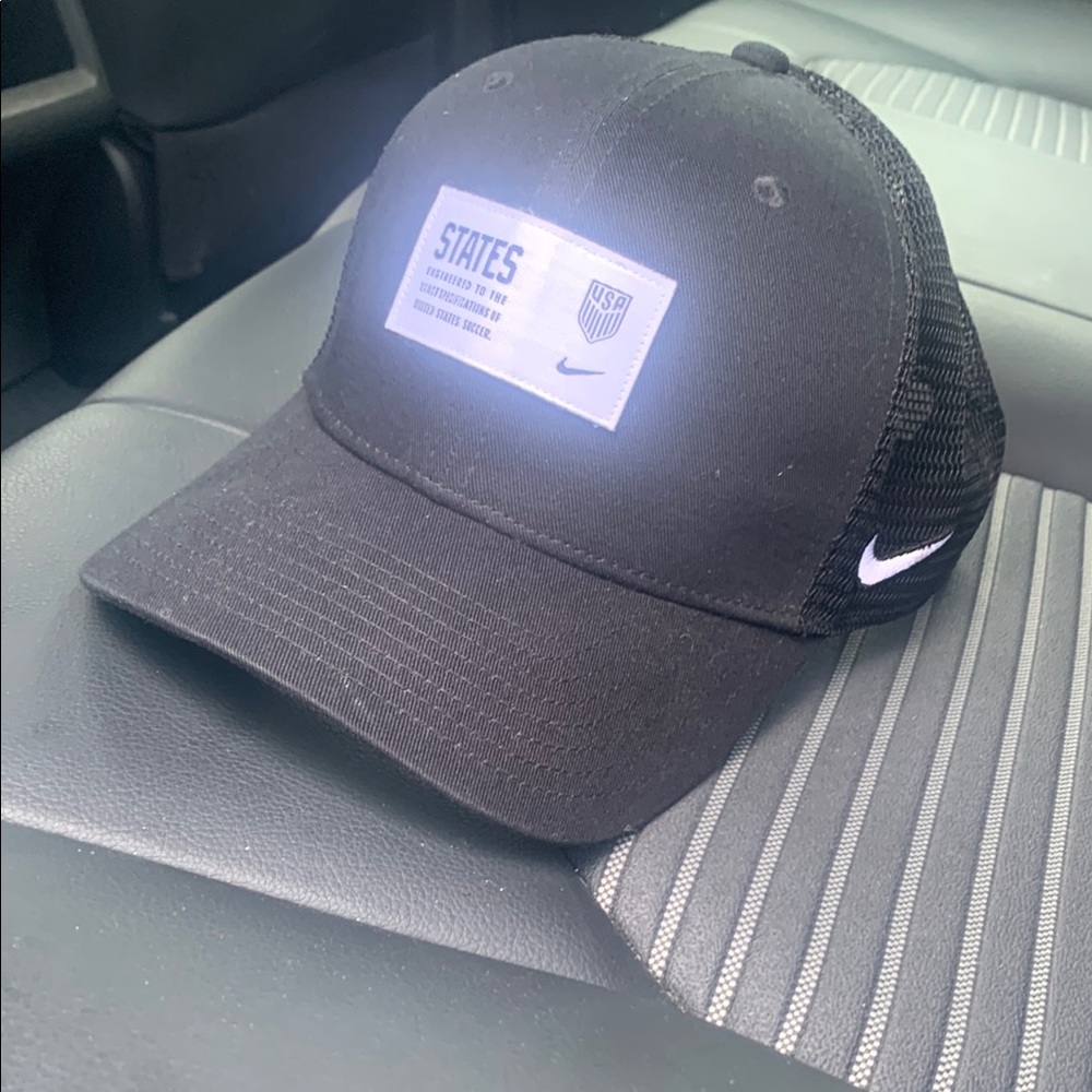 Nike Black Mesh Cap